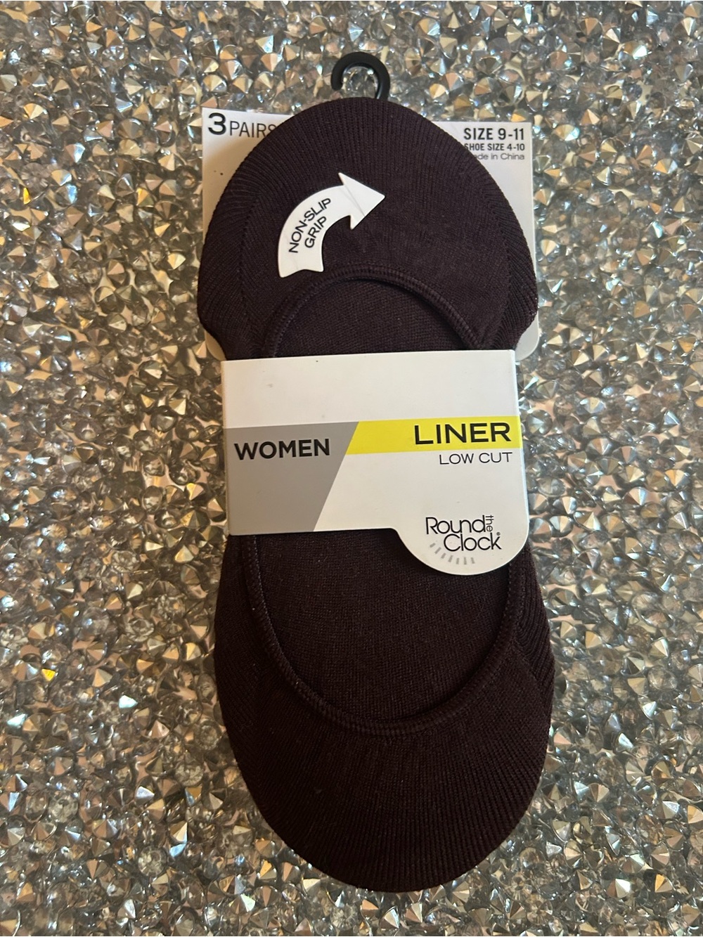 Round the Clock Women’s Low Cut Liner Socks Non-Slip Black 3 Pairs Nylon